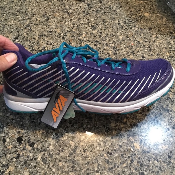 Avia Shoes - Women’s Avia Lynx Sneaker BNIB
